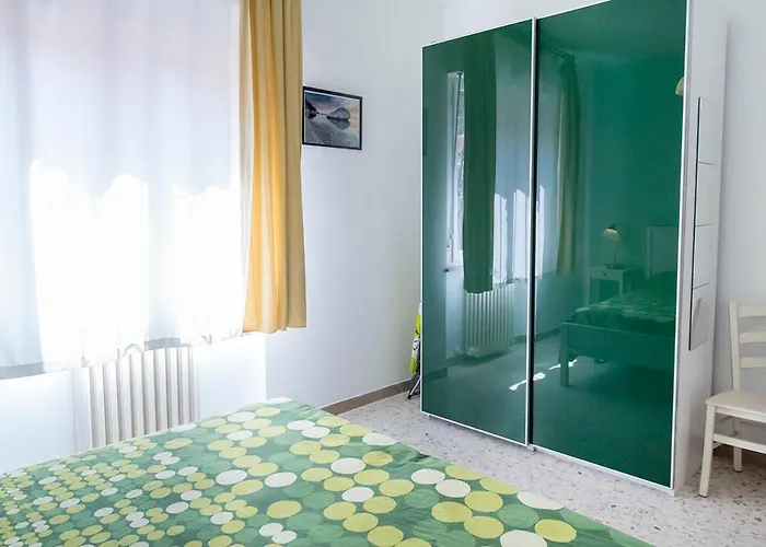 S177 - Sirolo, Trilocale In Centro Con Giardino Sirolo