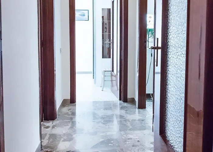 S177 - Sirolo, Trilocale In Centro Con Giardino Apartment *