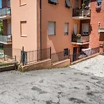S177 - Sirolo, Trilocale In Centro Con Giardino