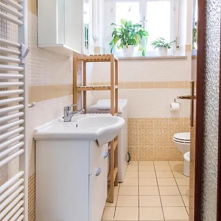 S177 - Sirolo, Trilocale In Centro Con Giardino Apartamento *