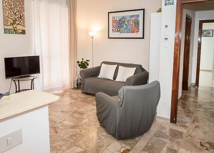 S177 - Sirolo, Trilocale In Centro Con Giardino Sirolo