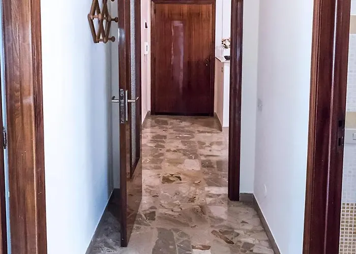 S177 - Sirolo, Trilocale In Centro Con Giardino Appartamento Sirolo