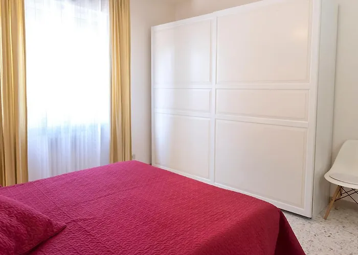 S177 - Sirolo, Trilocale In Centro Con Giardino *