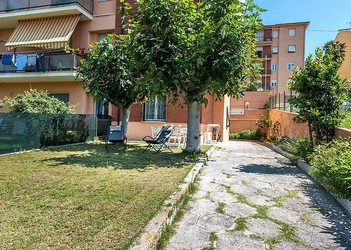S177 - Sirolo, Trilocale In Centro Con Giardino Sirolo